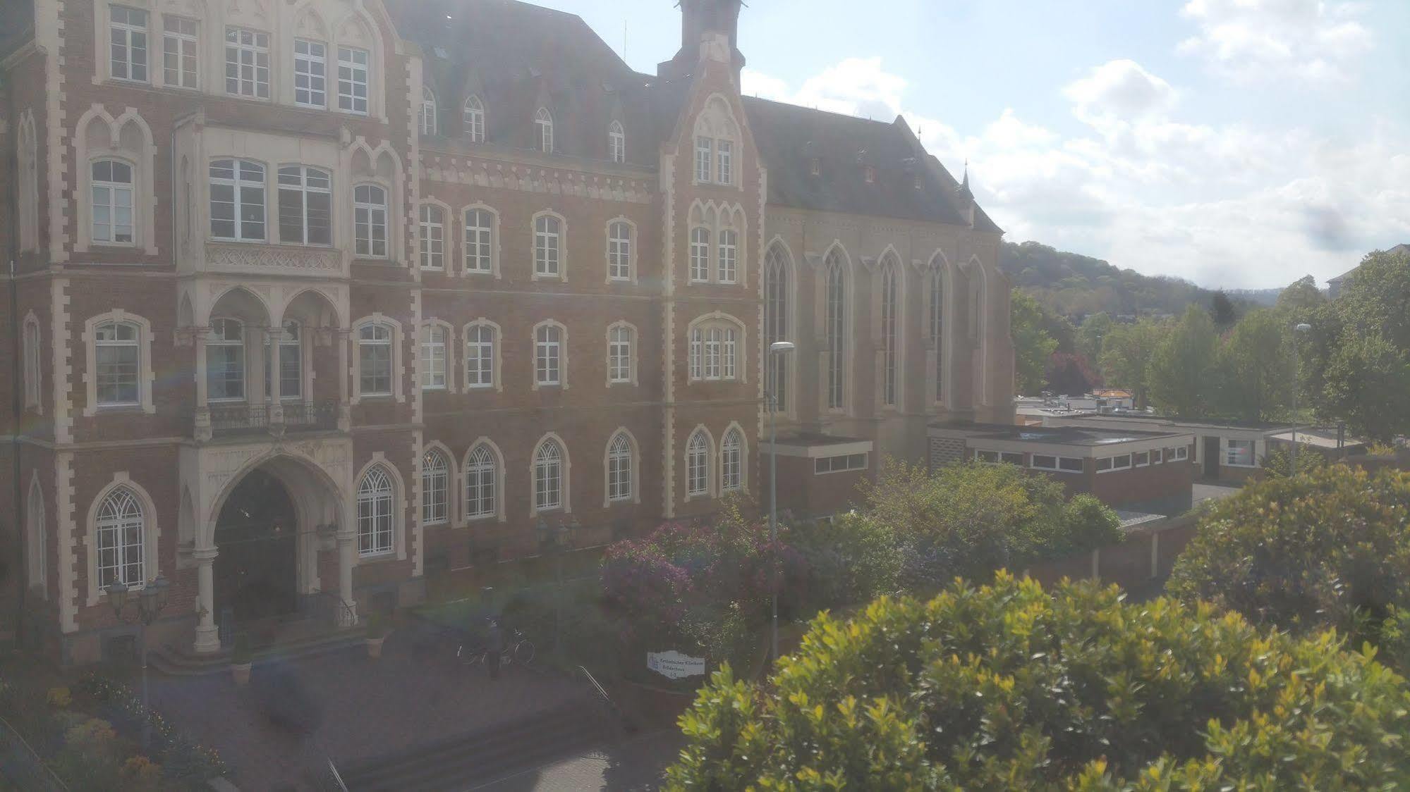 Top Hotel Kraemer โคเบลนซ์ ภายนอก รูปภาพ